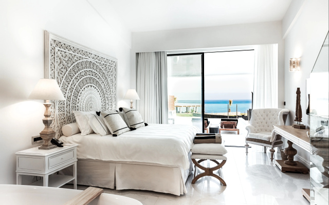 Abaton Island Resort & Spa