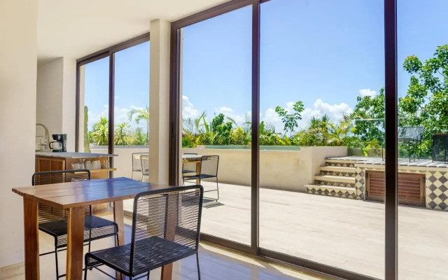 403 Stunning rooftop apartment for couples w/private pool