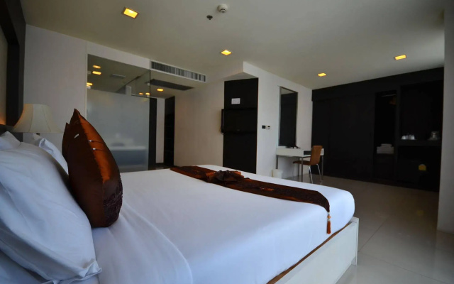 The Heritage Srinakarin Hotel (SHA Extra Plus)