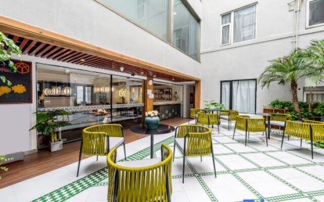Dengba Hotel Shanghai Changshou Road Branch