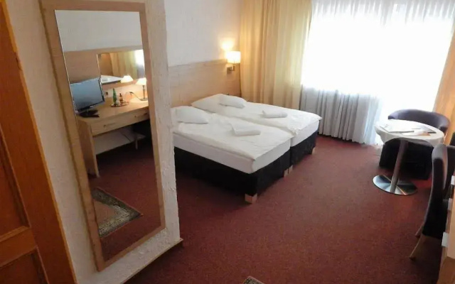 Land Gut Hotel Zum Alten Forsthaus