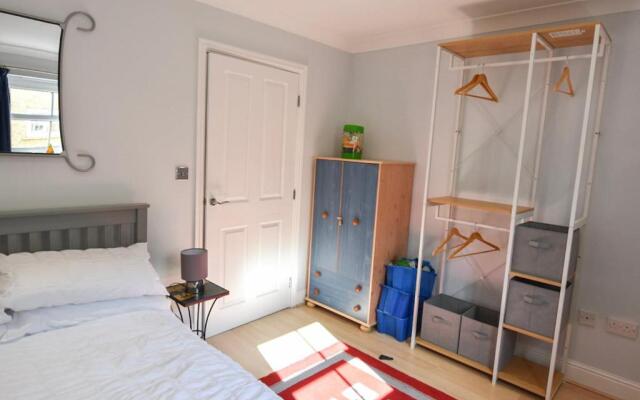 Solent Landing No 12A - Beachfront