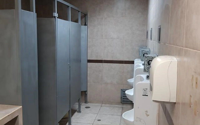 The Embassy - Backpackers