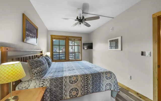 Amazing Condo Center Village Unit, Short Walk to American Eagle - PP310 by RedAwning