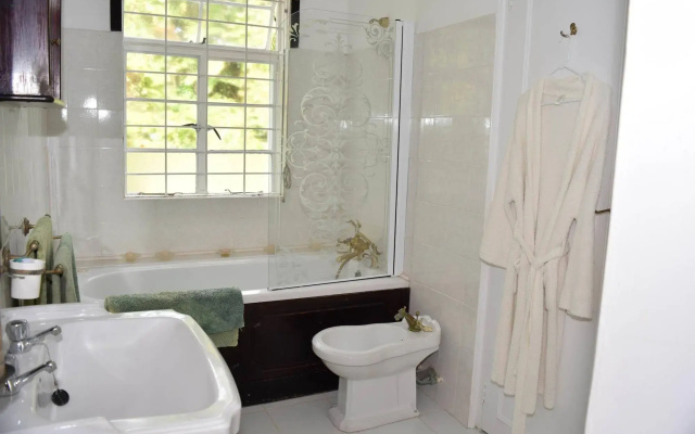 Barbados Chi Guest House