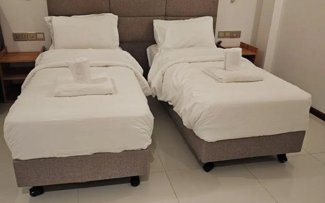 Palm Rest Hotel