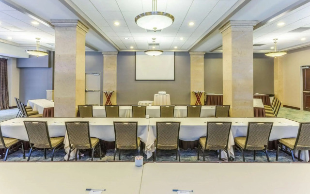 Hilton Garden Inn Indianapolis Downtown