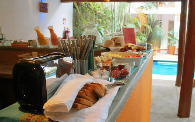 Villa Mercedes Petit Hotel