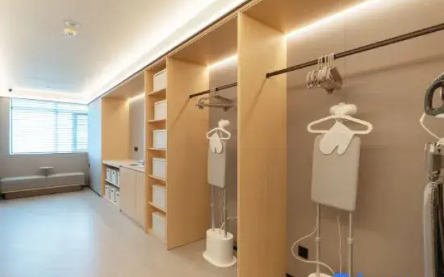 JI Hotel (Wuhan Guanggu Huashan New City Metro Station)