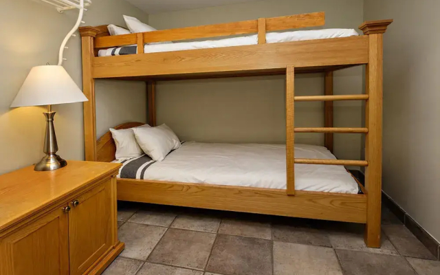 Woodrun Lodge