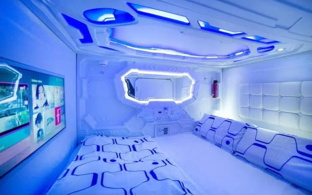 JC Space Capsule Hotel