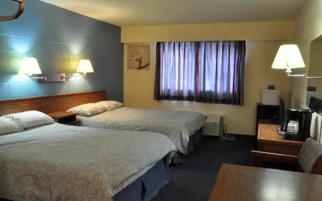 Canadas Best Value Inn Mile-0-Motel Lillooet