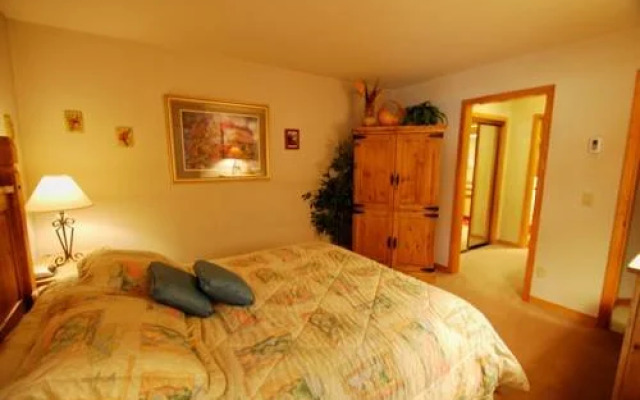 Ski Run by Key to the Rockies