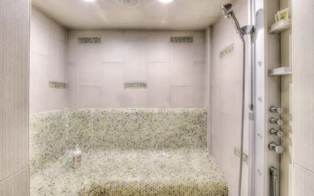 Shining Shire - Sauna, Steam Shower, Very Cool!