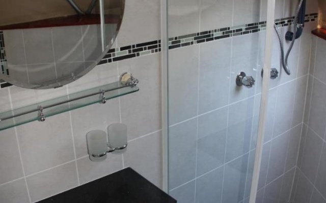 Weltevreden Domes Retreat – Bathroom – Esk
