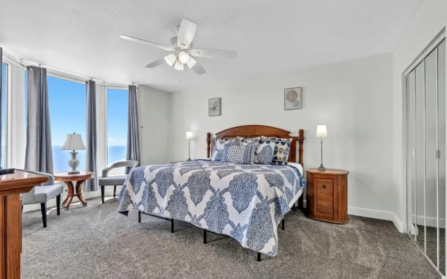 Emerald Beach 2336