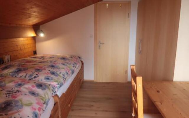 Voa Crestas 7 (715 He)