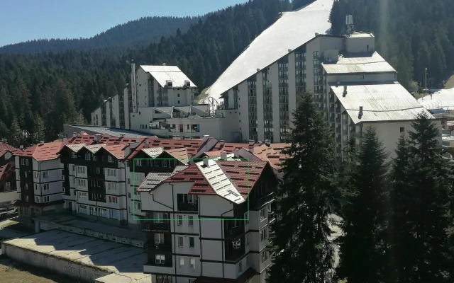 Apartment 15