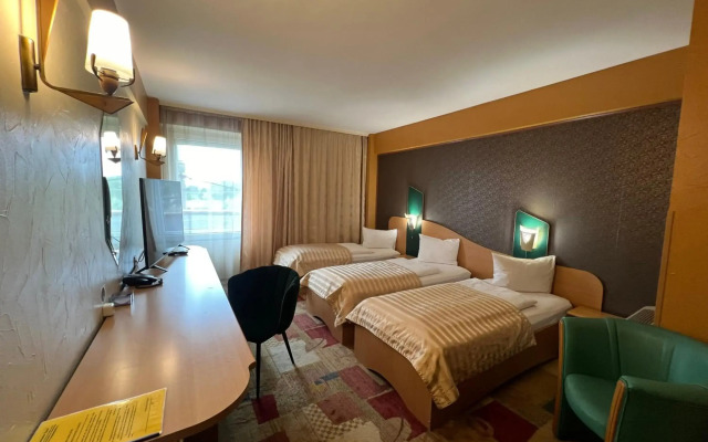 Hotel Ambassador