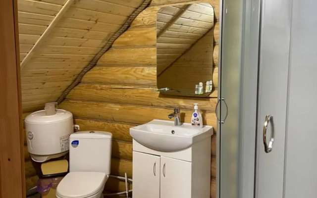 Wodden Cottage in Yasinya