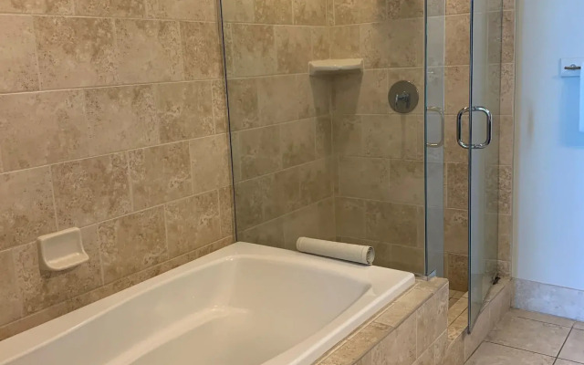 South Beach Biloxi Hotel & Suites