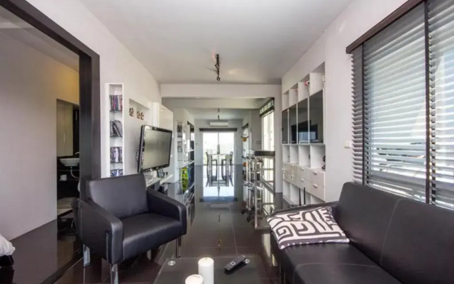 Flame Tree Residence 2-Bedroom Apartment