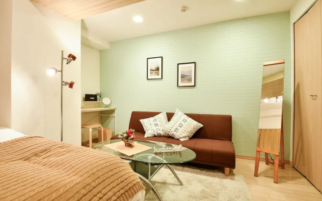 City Street Inn 307 PH211