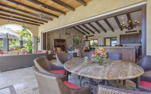 Blue Desert 11 - Casa De La Familia