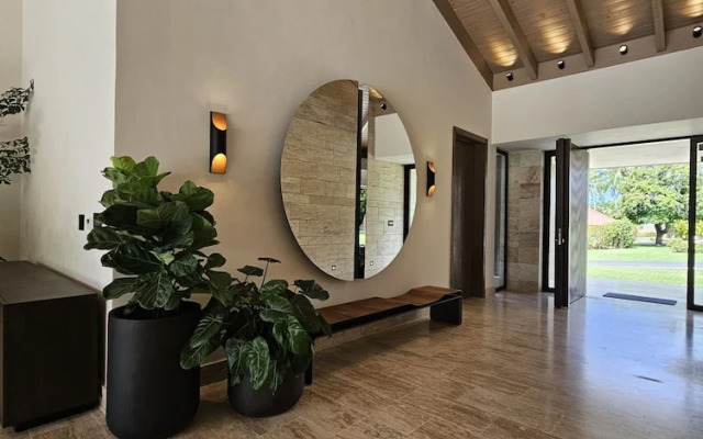 Luxurious 5BR Villa With bbq Pool in Casa de Campo