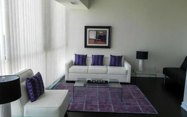 Pathway Luxury Suites - 4065 Brickstone