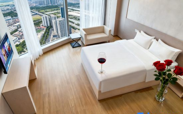 TOWO Hotel (Shangrao Shuinan Cultural Street Walking Street Center Square Branch)