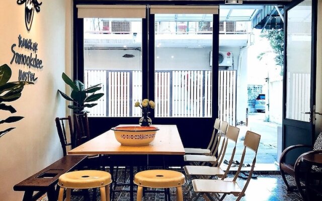 Bangkok Sanookdee - Adults Only