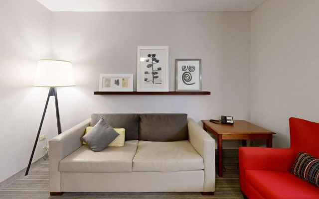 Country Inn & Suites by Radisson, Michigan City, IN
