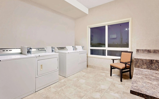 Ramada by Wyndham Stettler