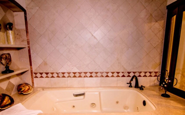 Sonoran Sky 2BR Penthouse 1508 by Casago