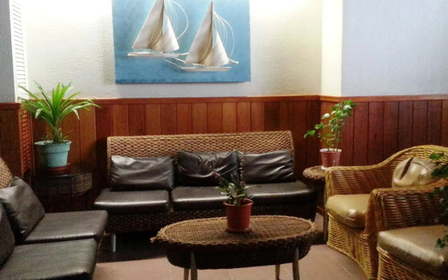 West Plaza Hotel by the Sea