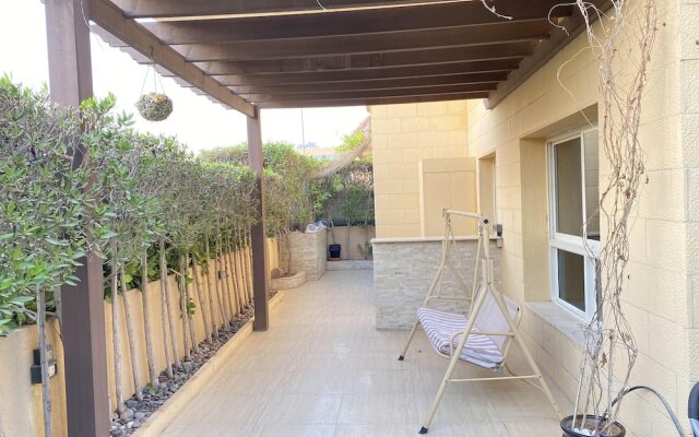 Lux BnB 2BDR Private Garden