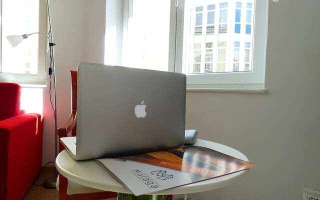 Uncibay Square Apartment