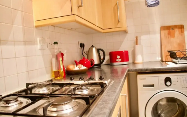 2 Bedroom Seaside Flat