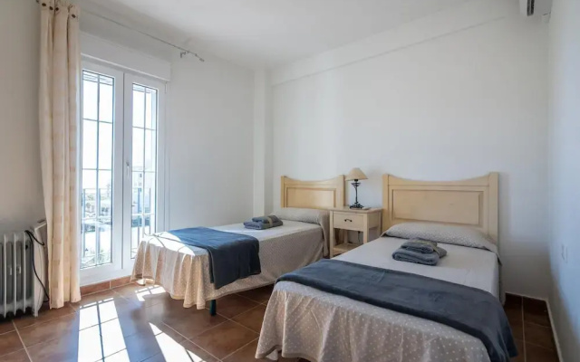 Apartment 100m From Beach