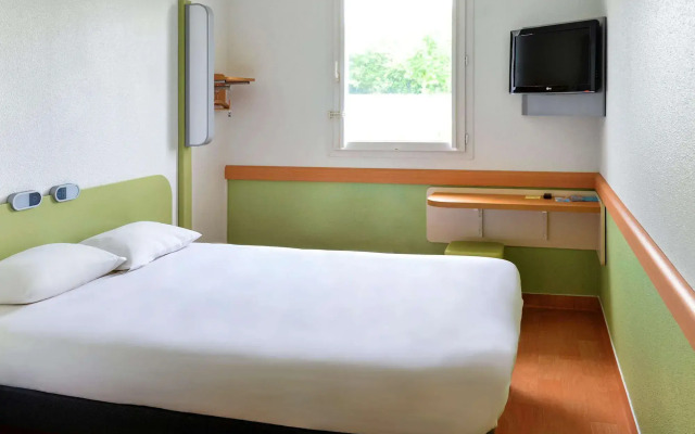 Ibis Budget Orléans Sud Co’met