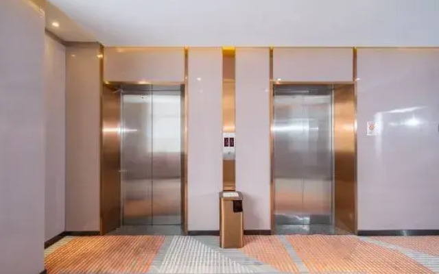 Nanning Meibang Four Seasons Hotel (Rongchuangmao Branch, Shishan Park Subway Station)
