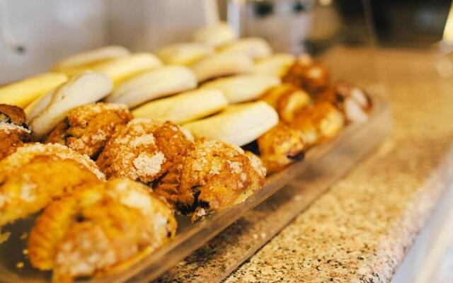 FairBridge Inn & Suites Dupont