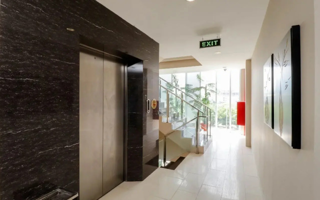 Lovina Inn Hotel Batam