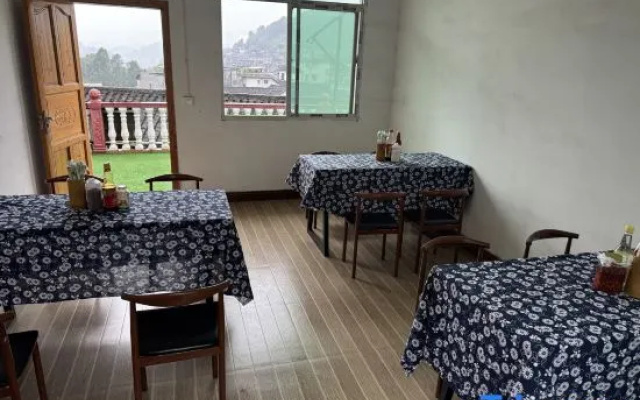 Shili Yun She · Wanwan Leisure Resort Villa Boutique Stay (Furong Town Scenic Area) – Restaurant – Xiangxi