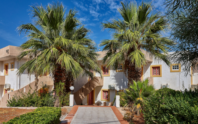 Noble Hotel Suites - Adults Only