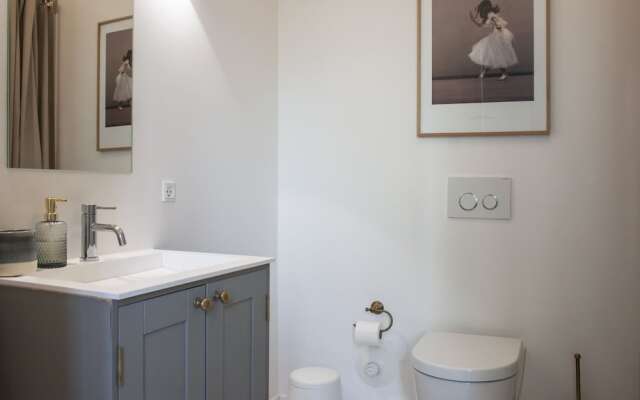 Luxury apartment in the center 1400-1