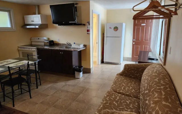 Sun Parlor Motel