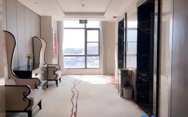 Yingjiang Triumph Hotel