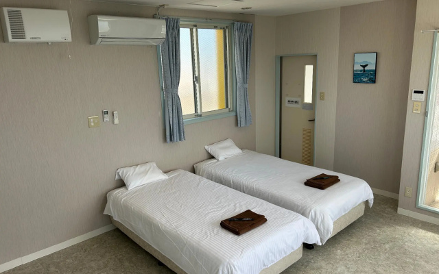 Okinawa Ocean Front Hotel – Guest Rooms – Chatan